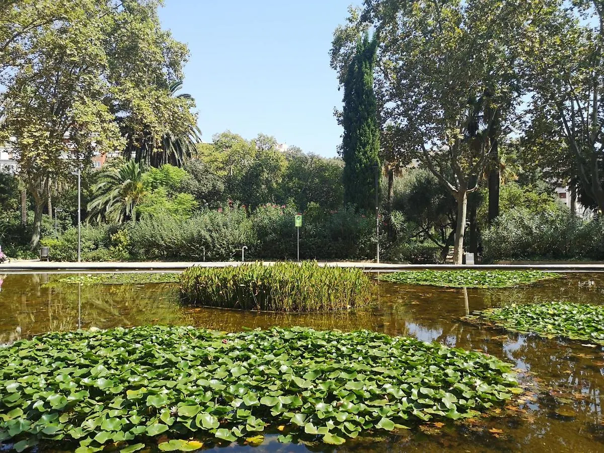 Aparteasy - Private Terrace, 3-Bedroom Apartment Barcelona