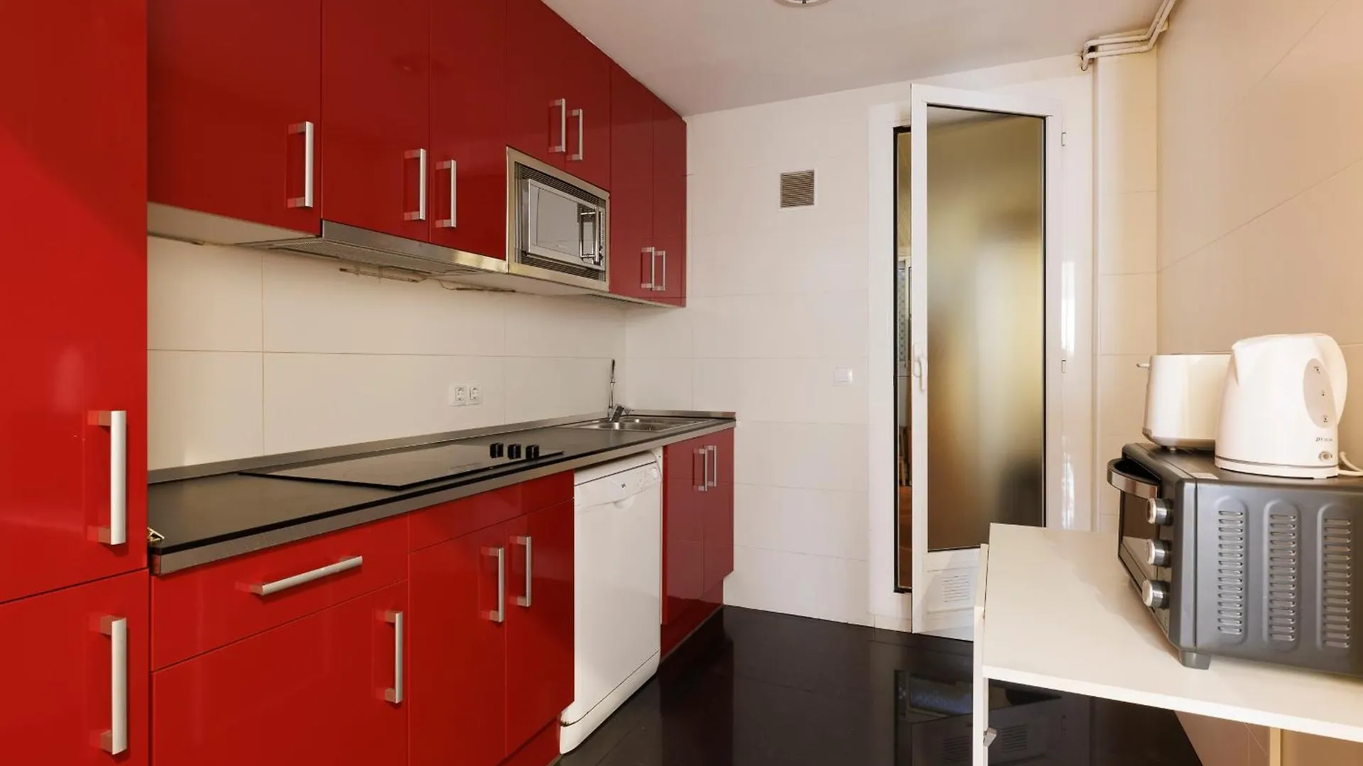 Aparteasy - Private Terrace, 3-Bedroom Apartment Barcelona